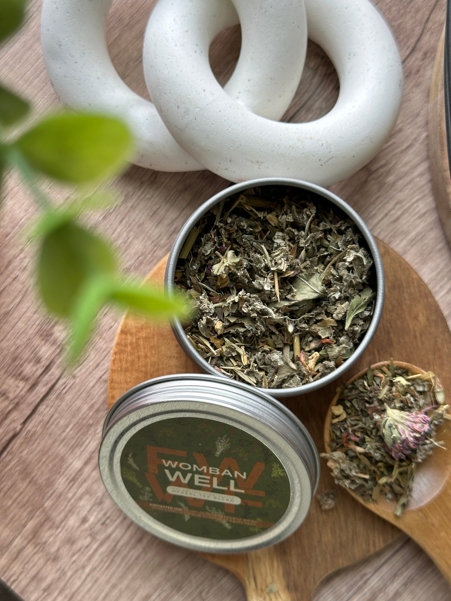 Womban Well Tea Blend – Hormonal & Womb Support with Raspberry Leaf, Nettle, & Red Clover